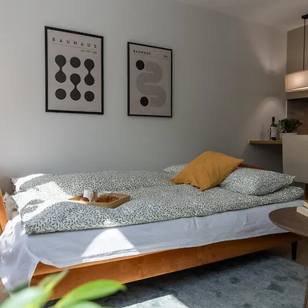 Apartamento Center By The Subway And Railway Station *