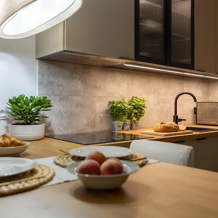 Center By The Subway And Railway Station Apartamento *
