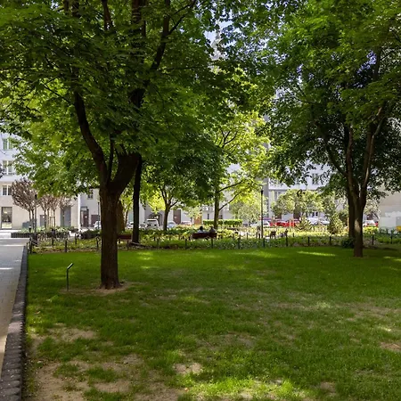 Center By The Subway And Railway Station Apartamento Varsóvia